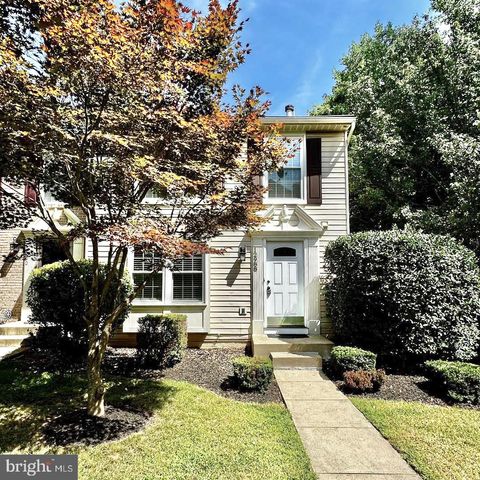 Photo of 12988 Augustus Court, WOODBRIDGE, VA 22192 (MLS # VAPW2121012)
