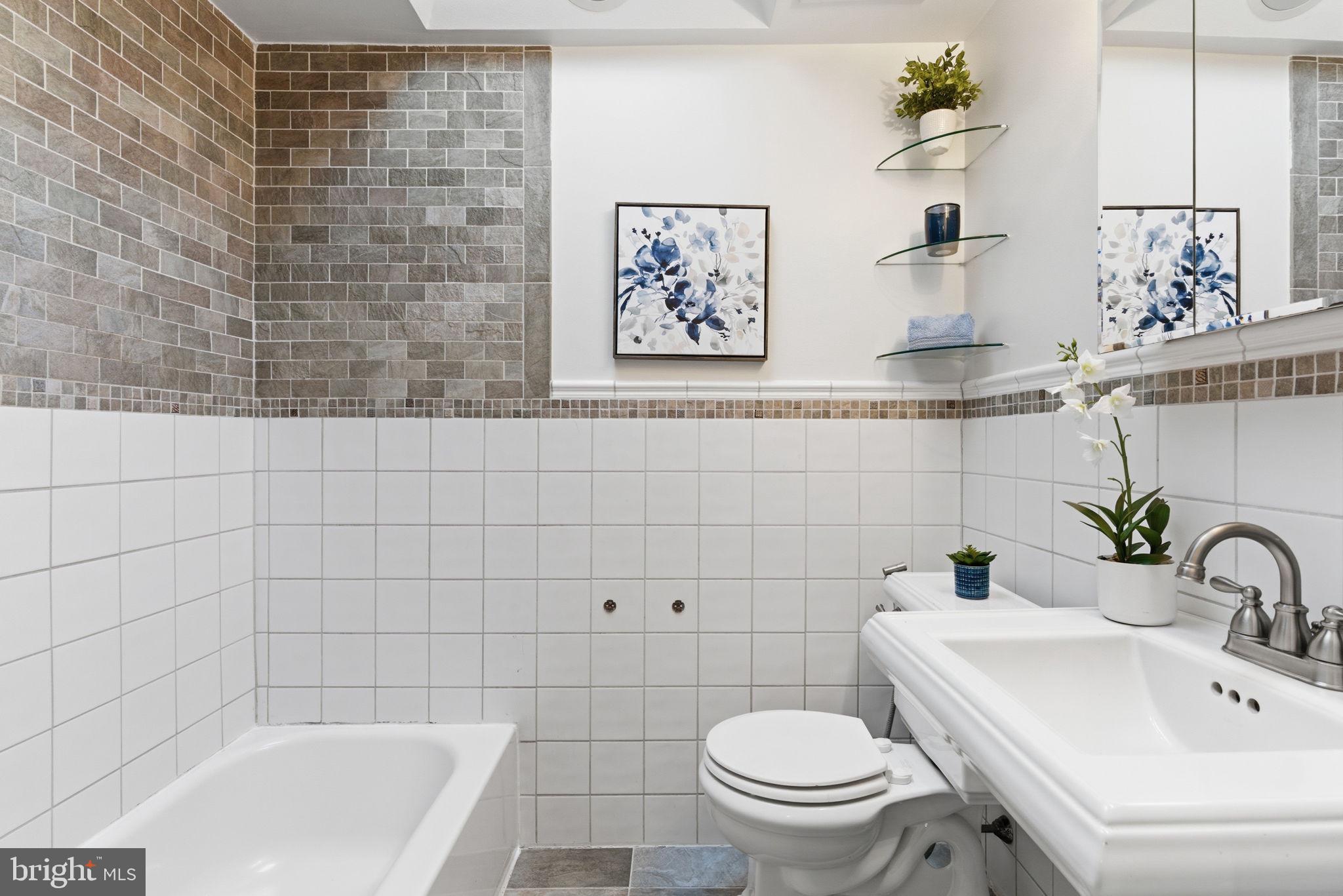 HIGHLAND PARK - Residential