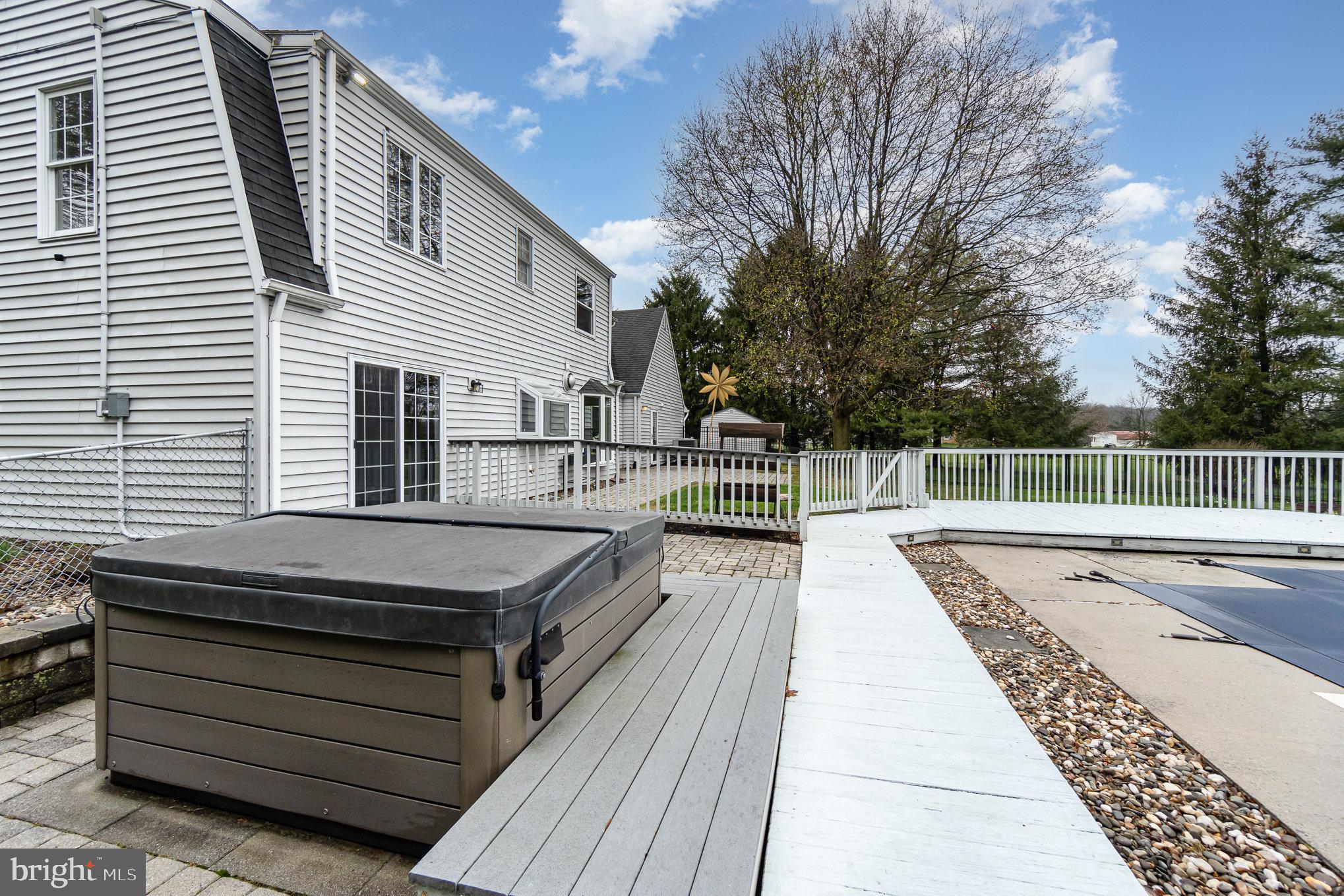 SILVER SPRING TWP - Residential