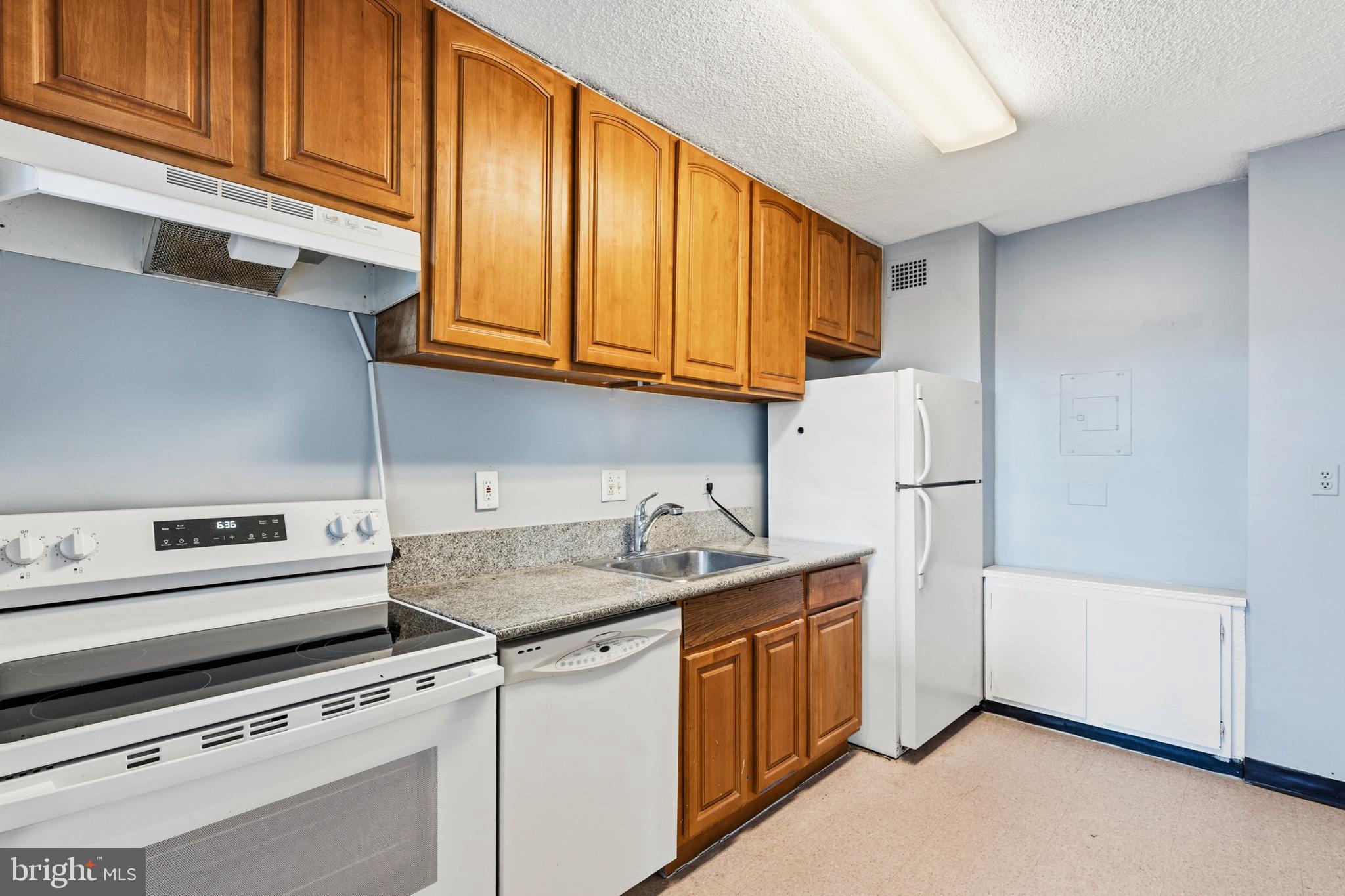 2059 HUNTINGTON AVENUE 311
