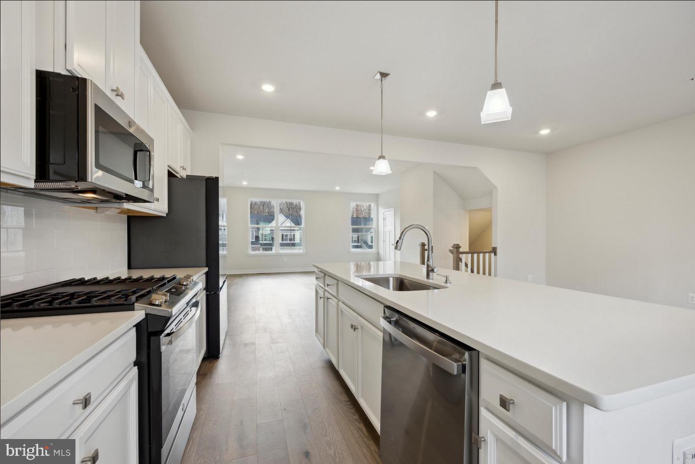 PONDS EDGE - Residential Lease