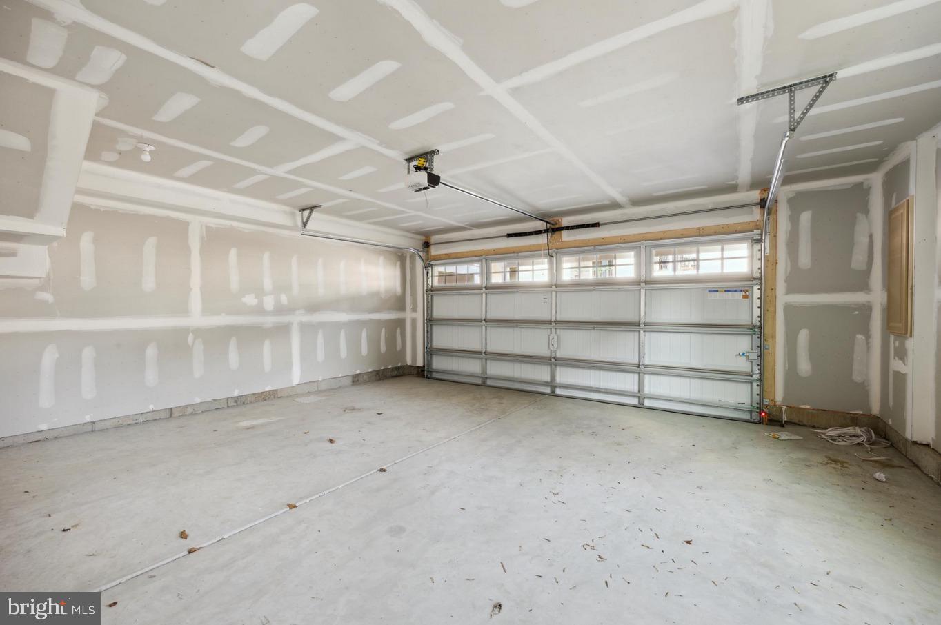 PONDS EDGE - Residential Lease