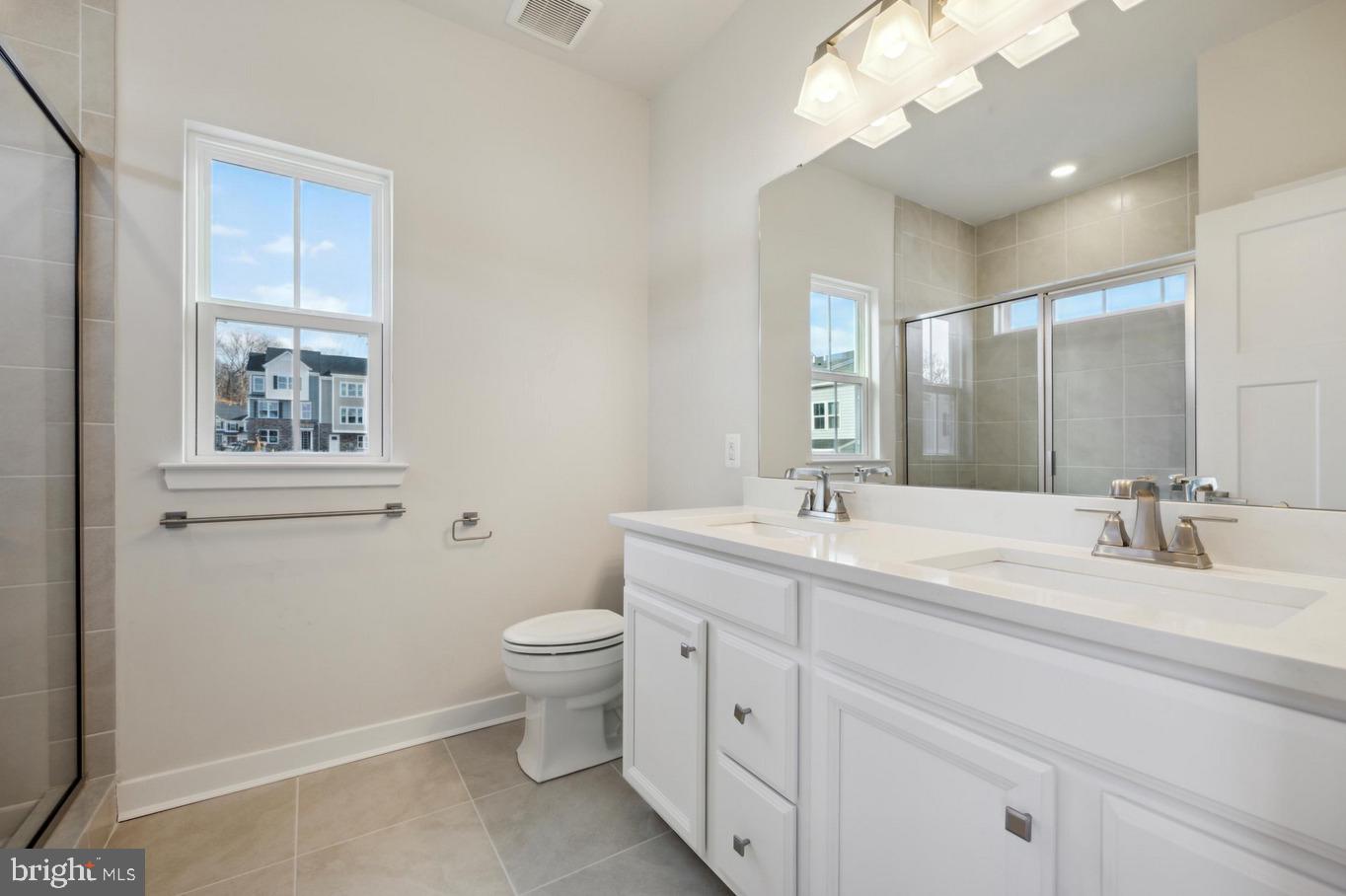 PONDS EDGE - Residential Lease