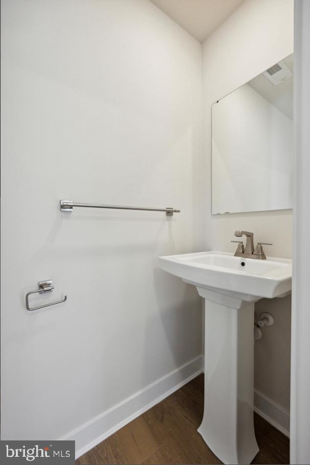 PONDS EDGE - Residential Lease