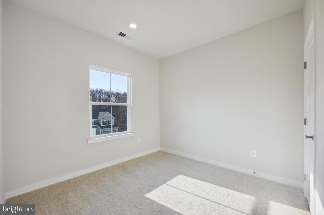 PONDS EDGE - Residential Lease