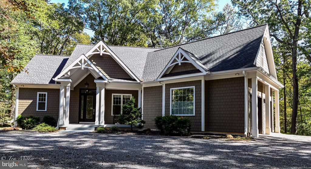 Photo of 213 Blue Heron Drive, WESTMINSTER, MD 21157 (MLS # MDCR2030988)