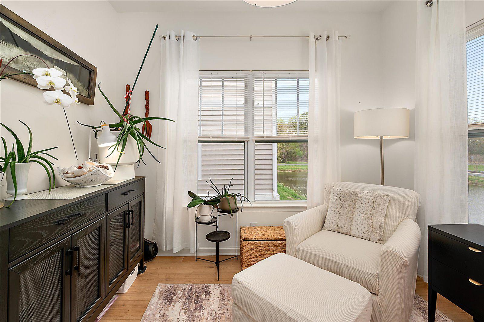 HEARTHSTONE MANOR - Residential