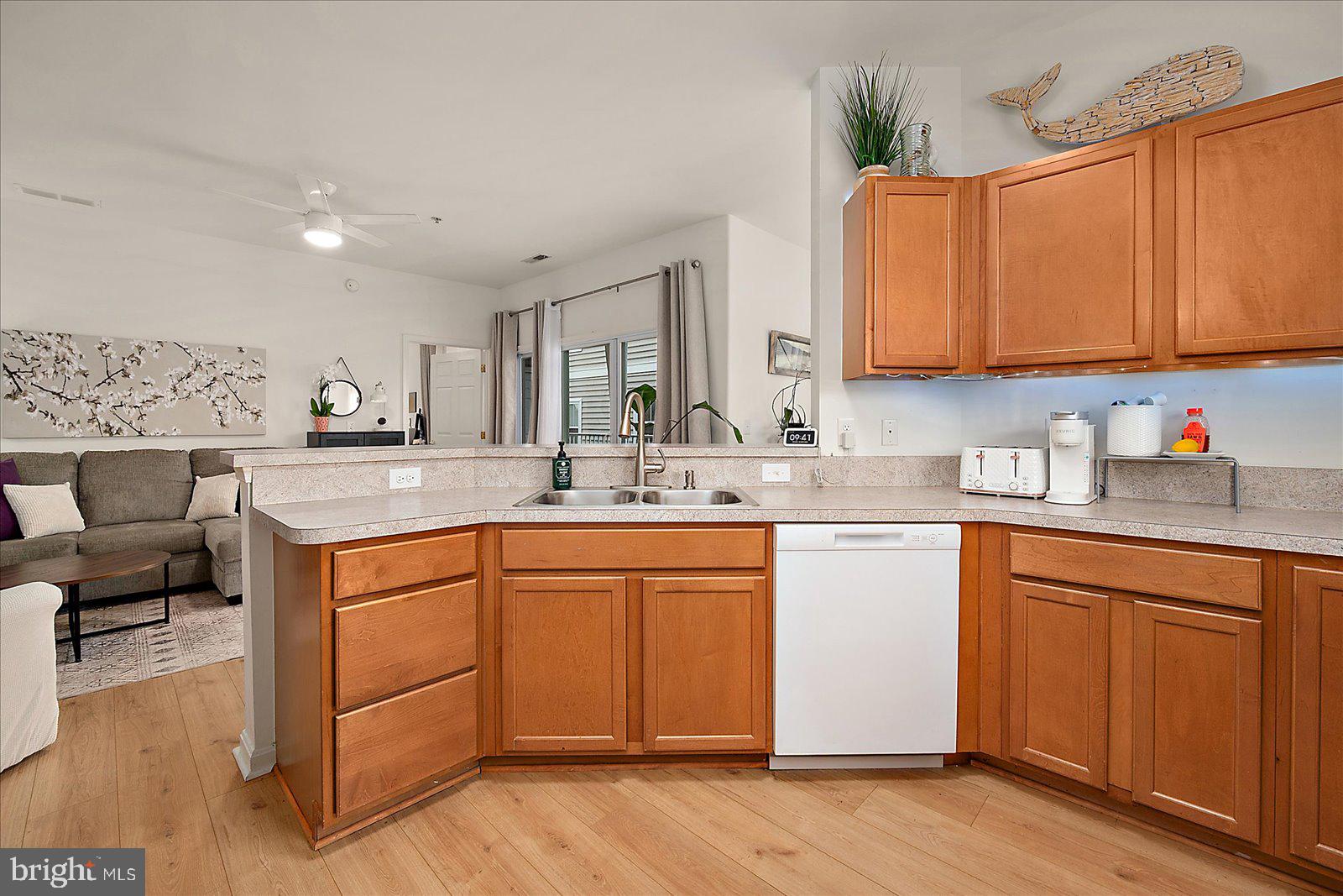 HEARTHSTONE MANOR - Residential