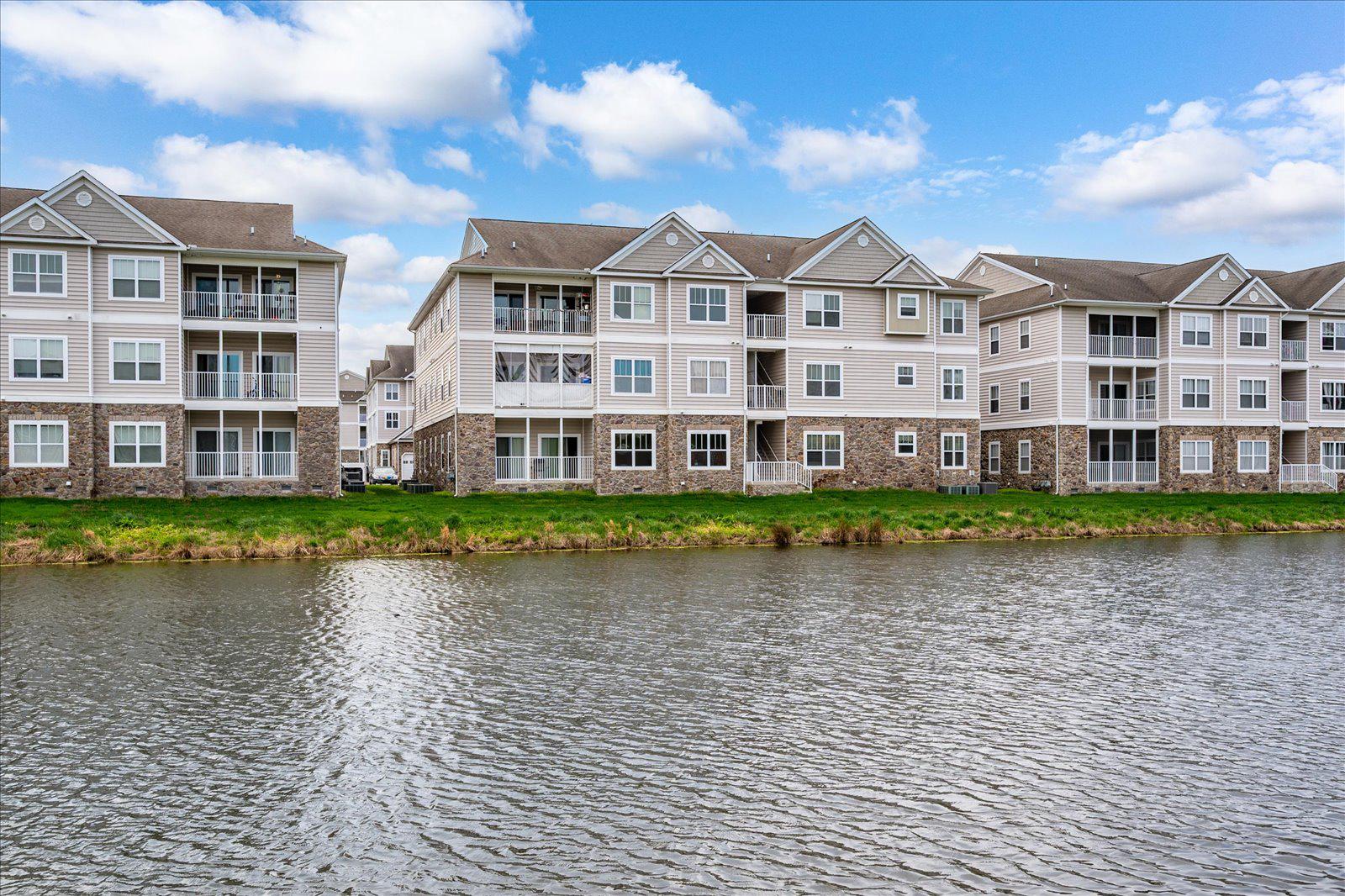 HEARTHSTONE MANOR - Residential