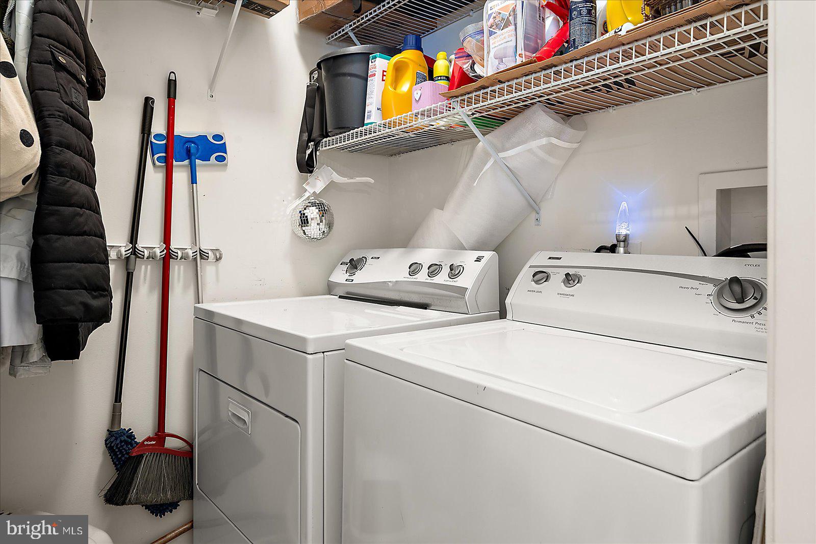 HEARTHSTONE MANOR - Residential