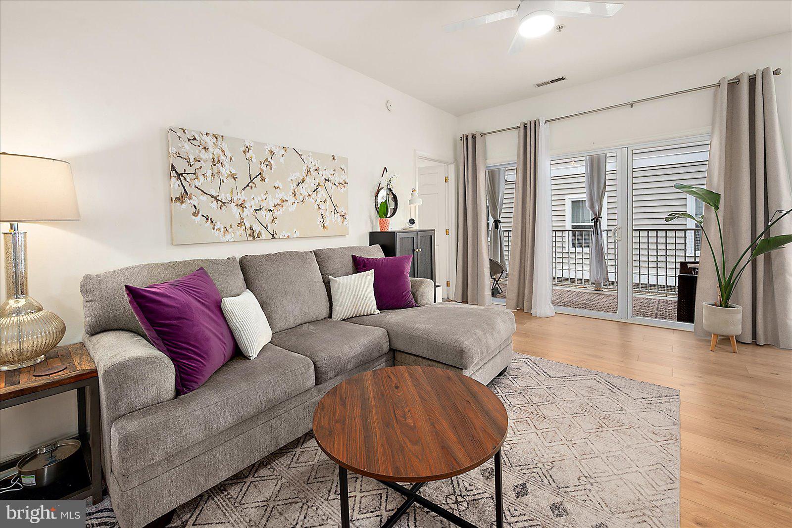 HEARTHSTONE MANOR - Residential