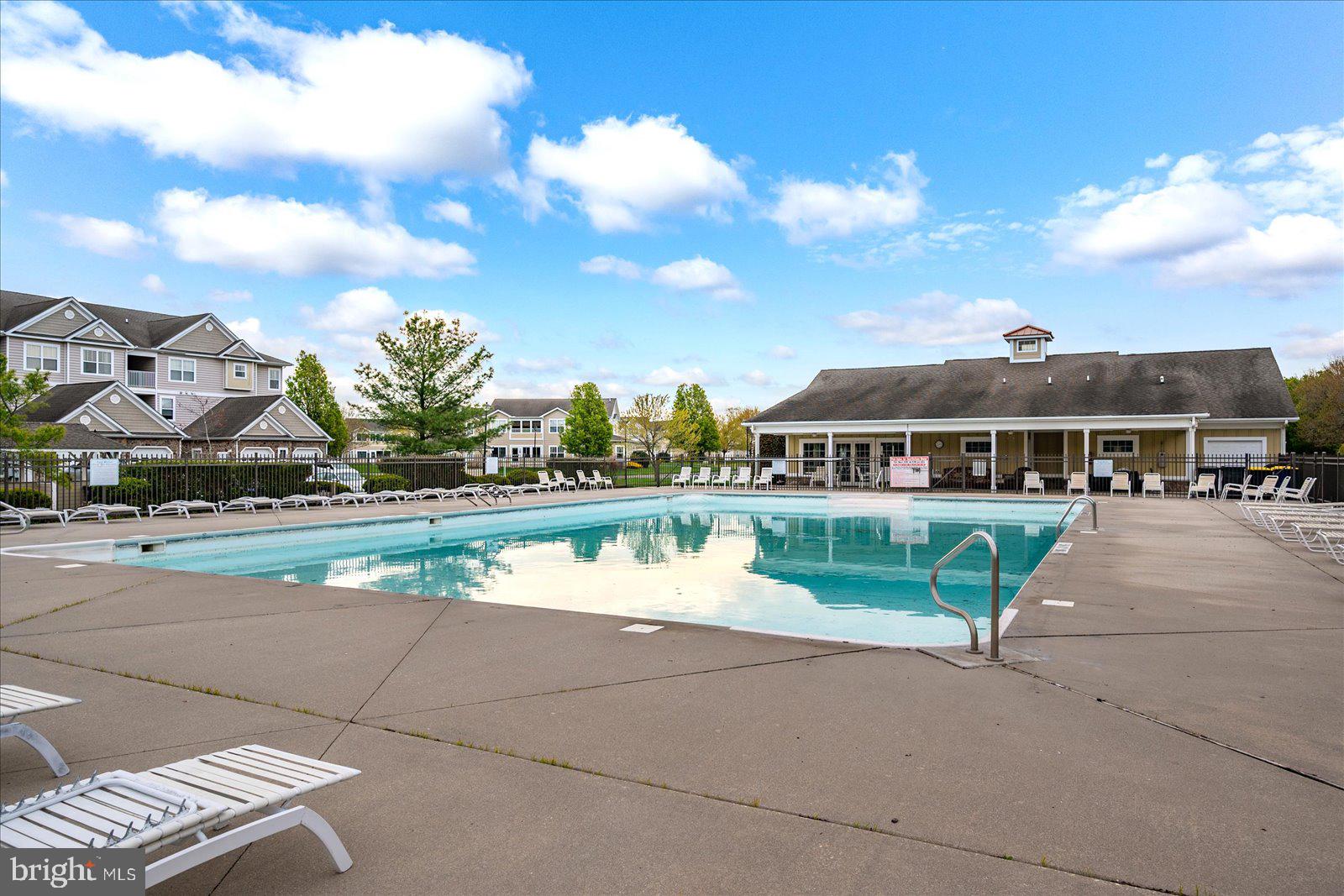 HEARTHSTONE MANOR - Residential