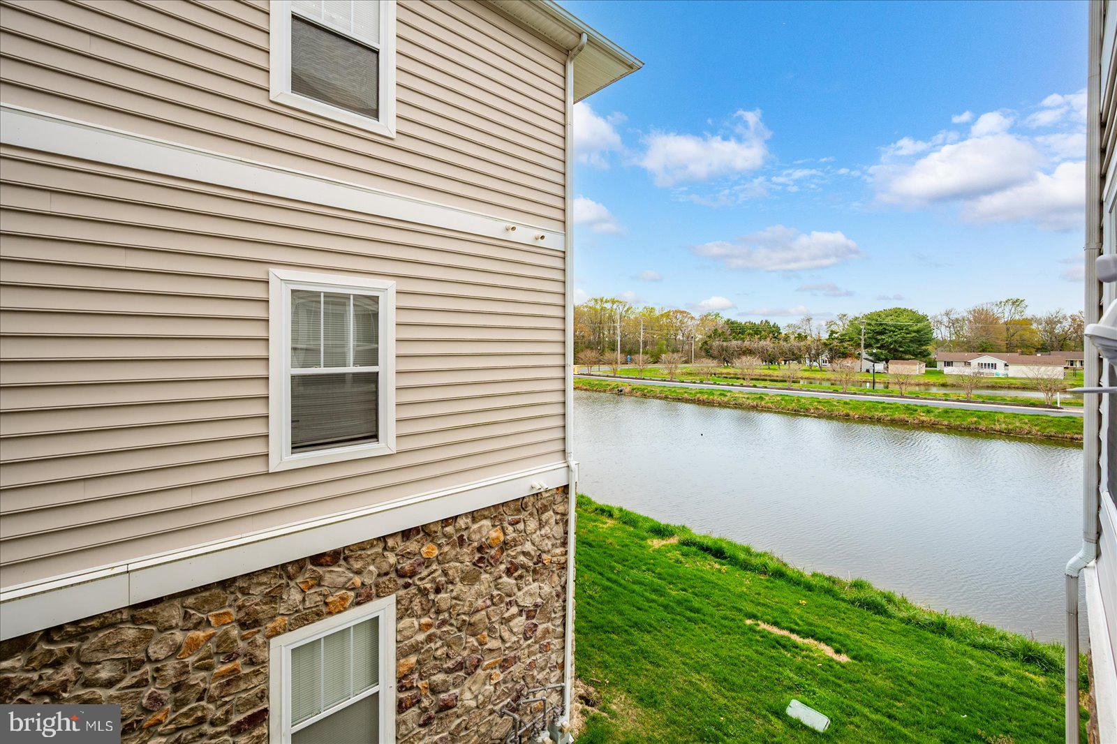 HEARTHSTONE MANOR - Residential