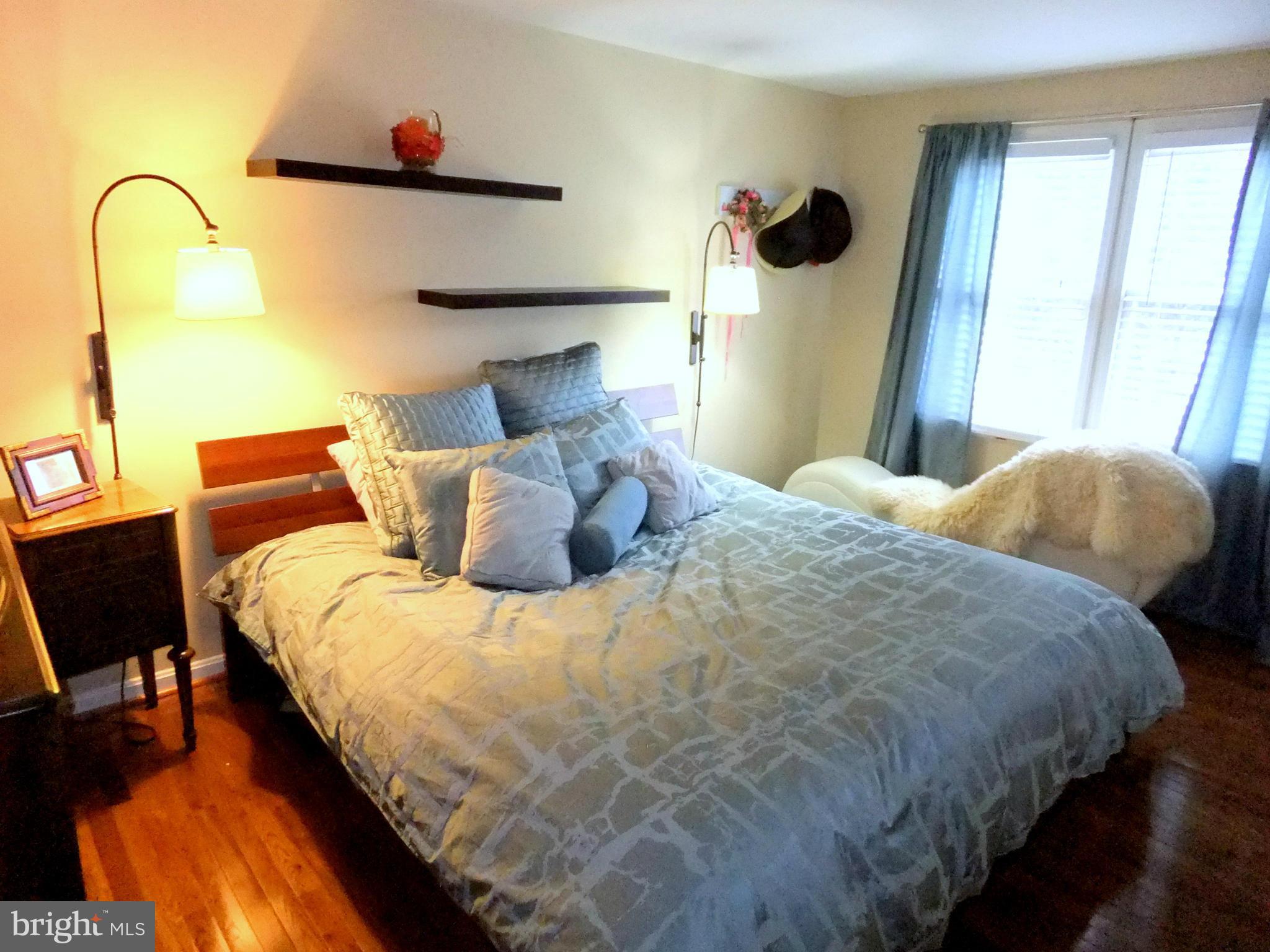 HUNTERS CREEK - Residential