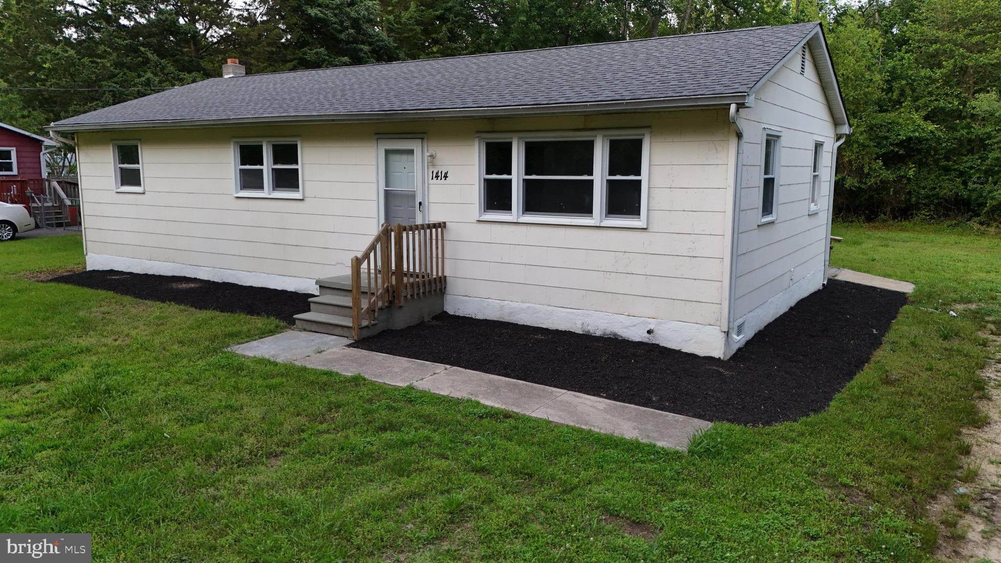 1414 OSBORNE DRIVE