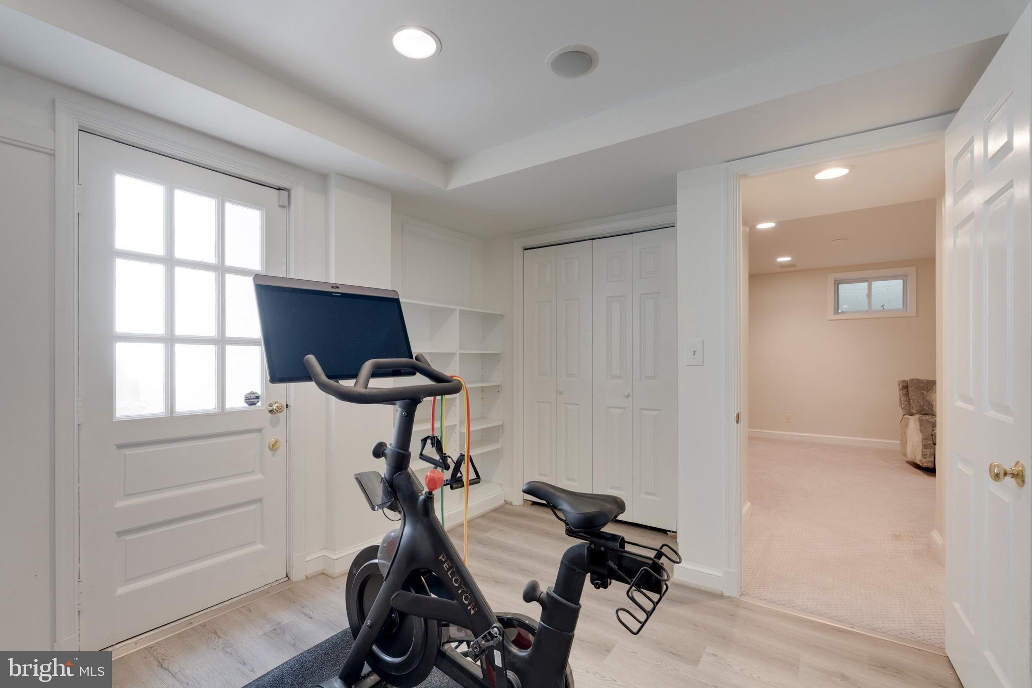 WESTMORELAND HILLS - Residential