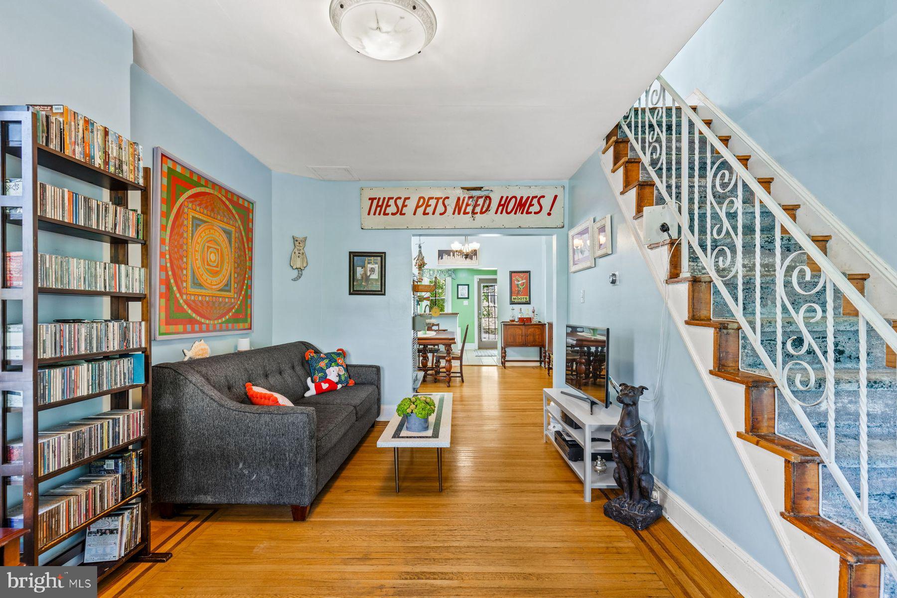 CHESTNUT HILL - Residential