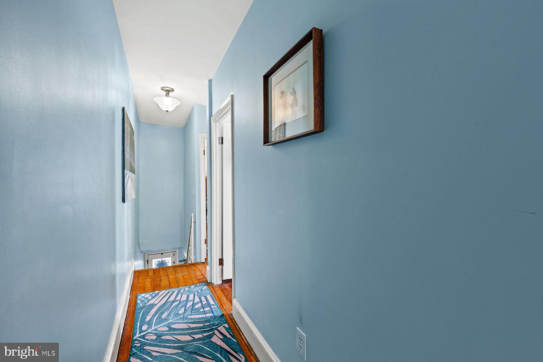 CHESTNUT HILL - Residential