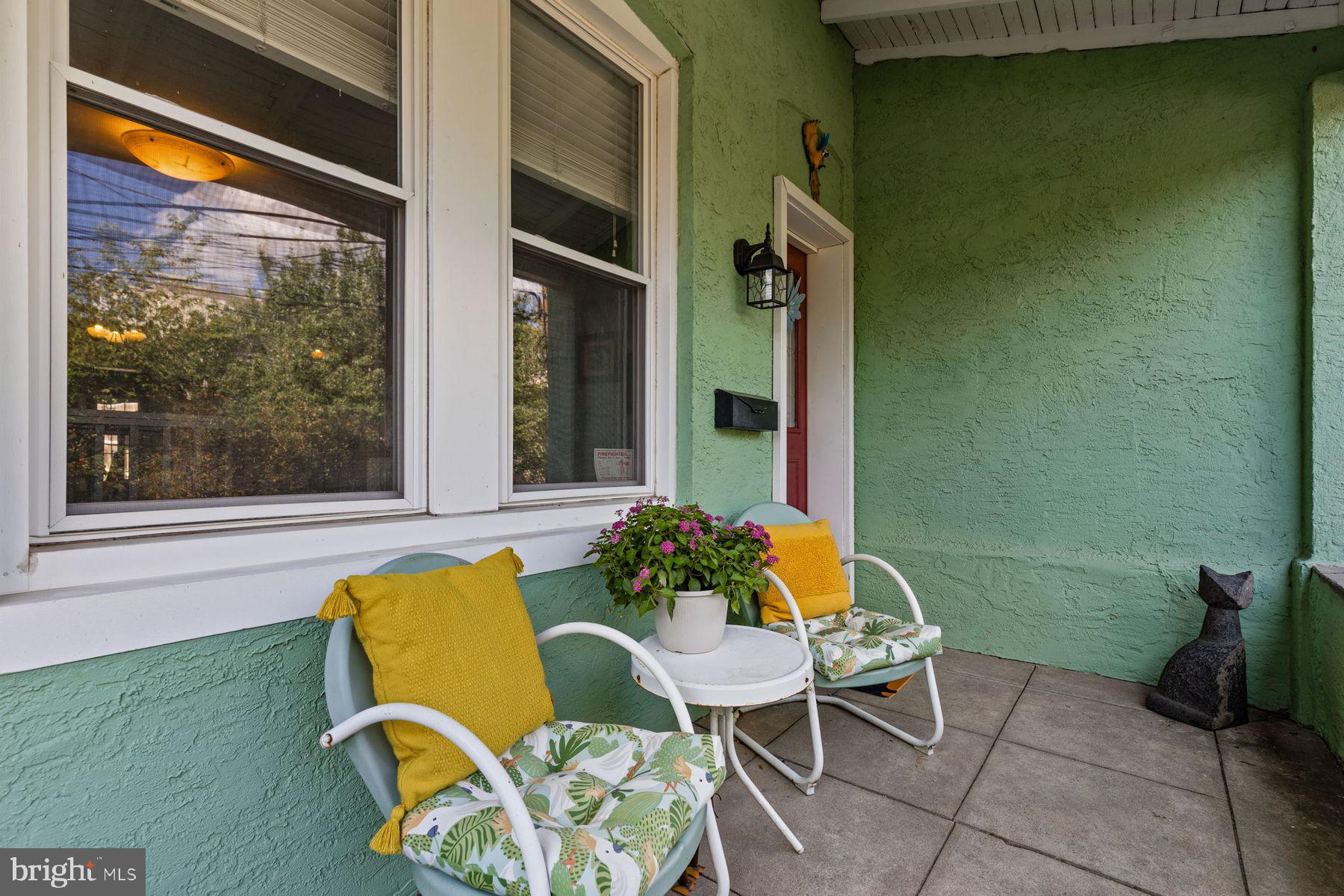 CHESTNUT HILL - Residential