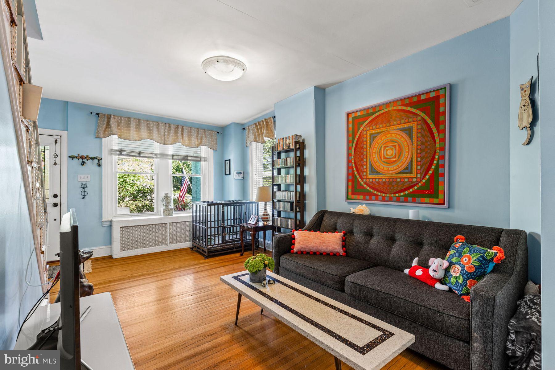 CHESTNUT HILL - Residential