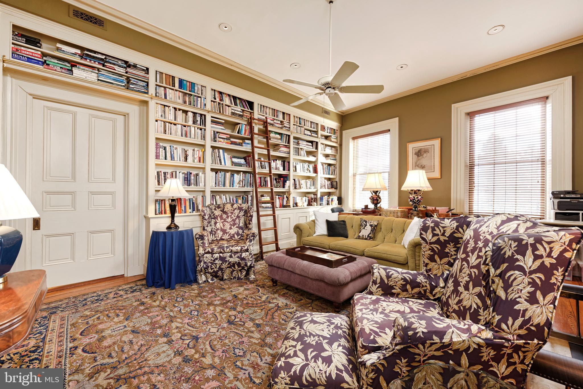 OLD TOWN ALEXANDRIA - Residential