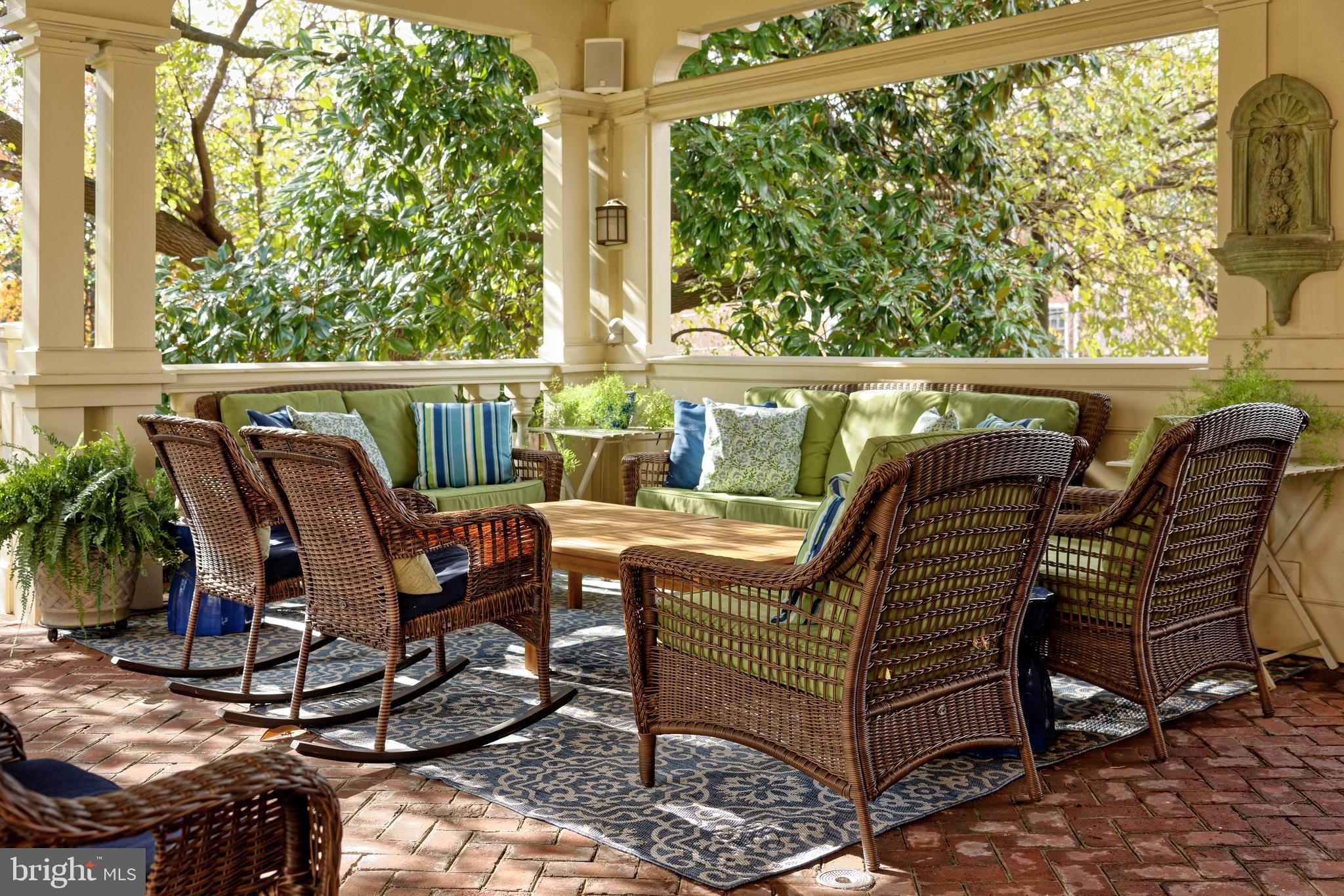 OLD TOWN ALEXANDRIA - Residential