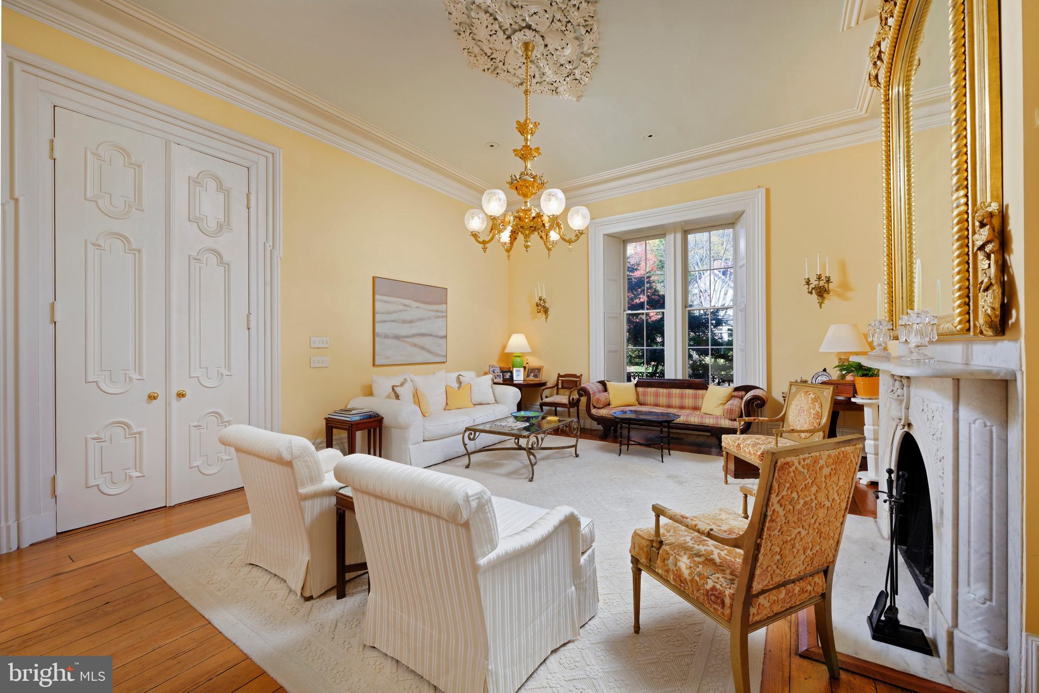 OLD TOWN ALEXANDRIA - Residential