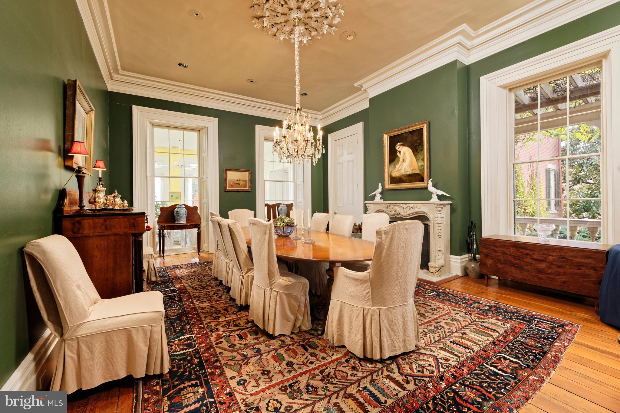 OLD TOWN ALEXANDRIA - Residential