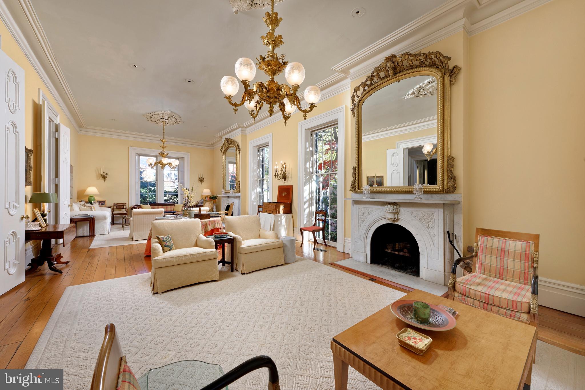 OLD TOWN ALEXANDRIA - Residential