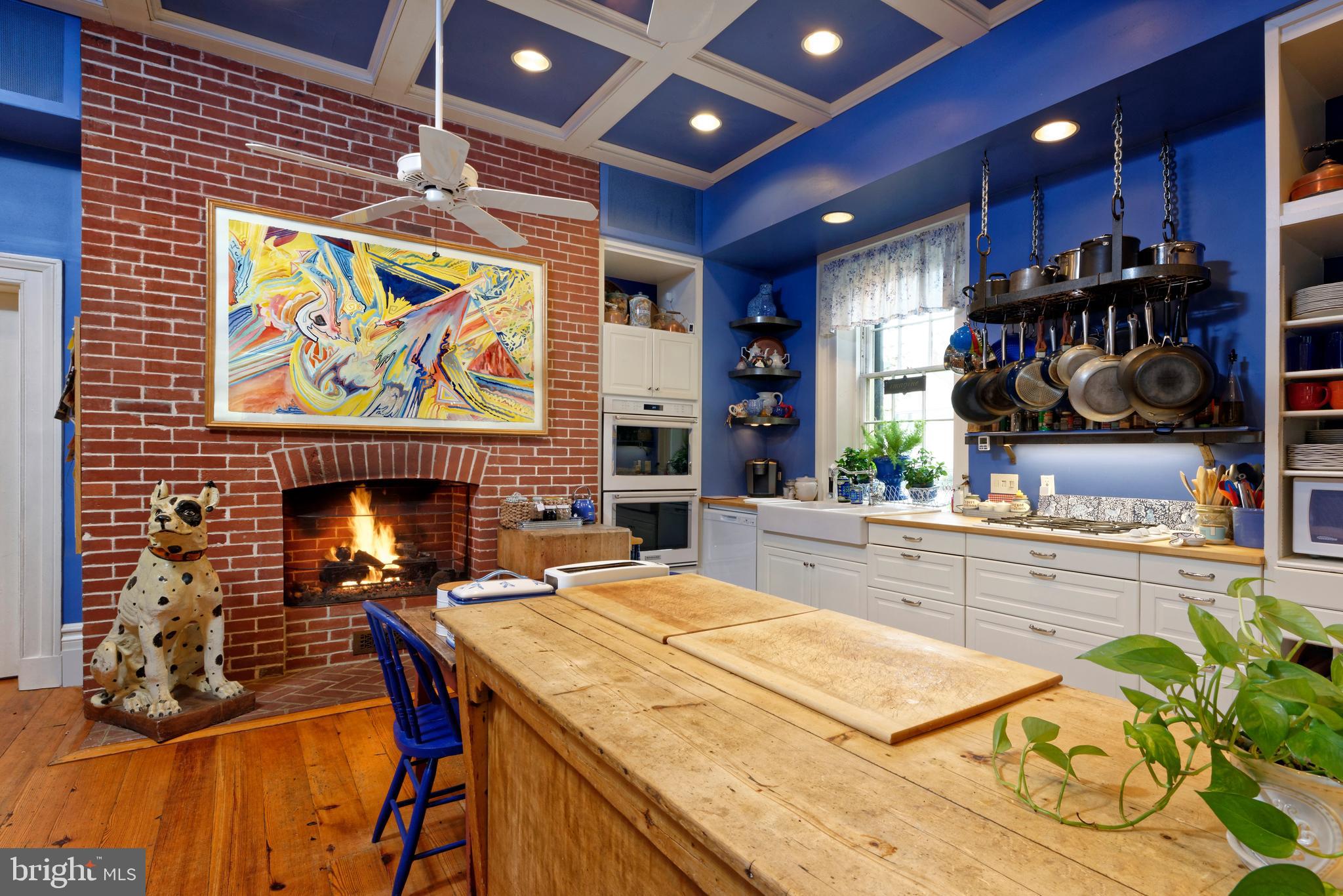 OLD TOWN ALEXANDRIA - Residential