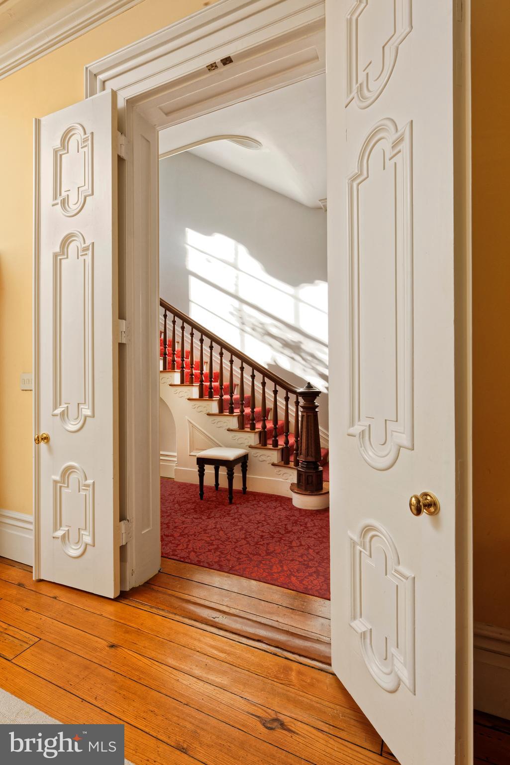 OLD TOWN ALEXANDRIA - Residential