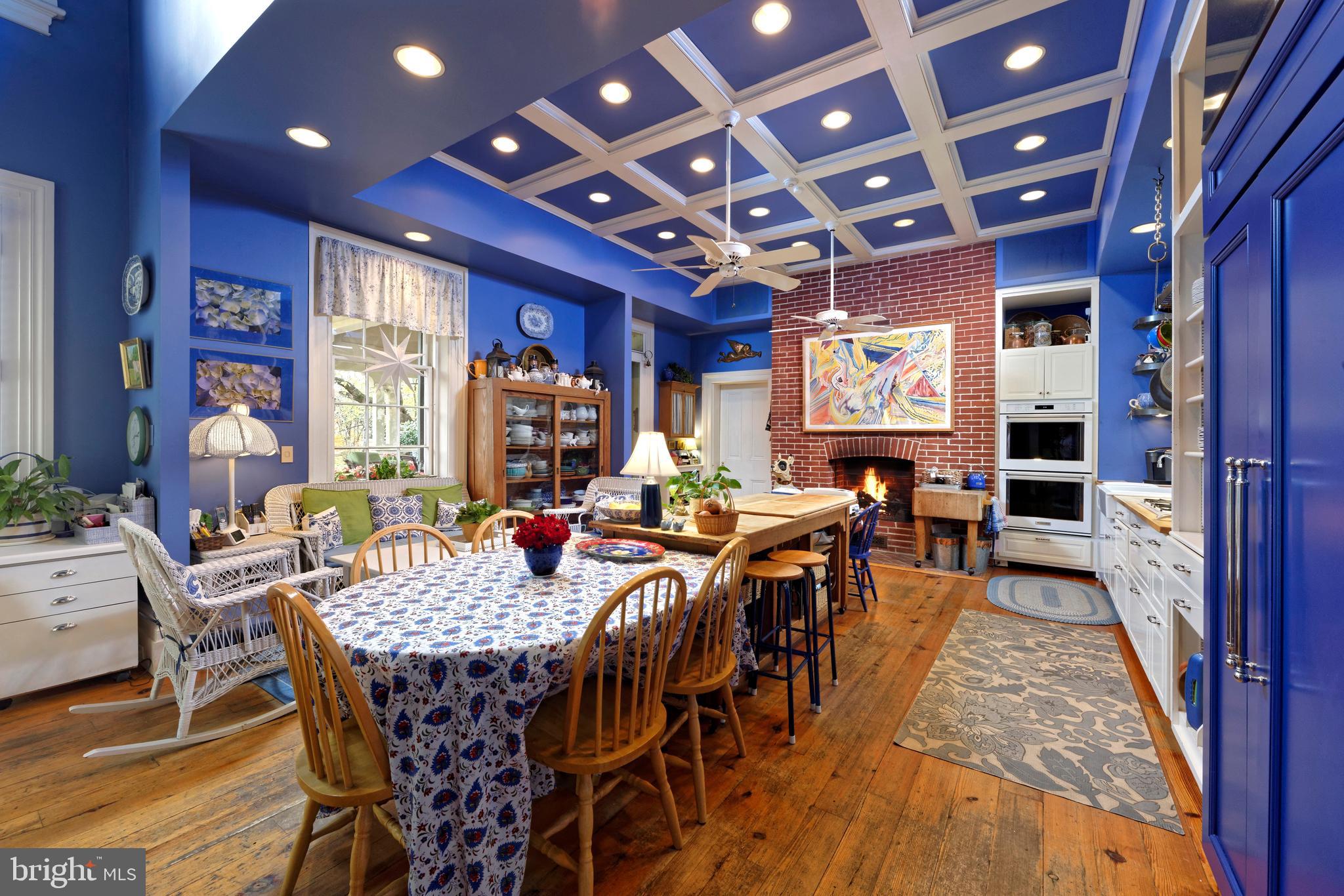 OLD TOWN ALEXANDRIA - Residential