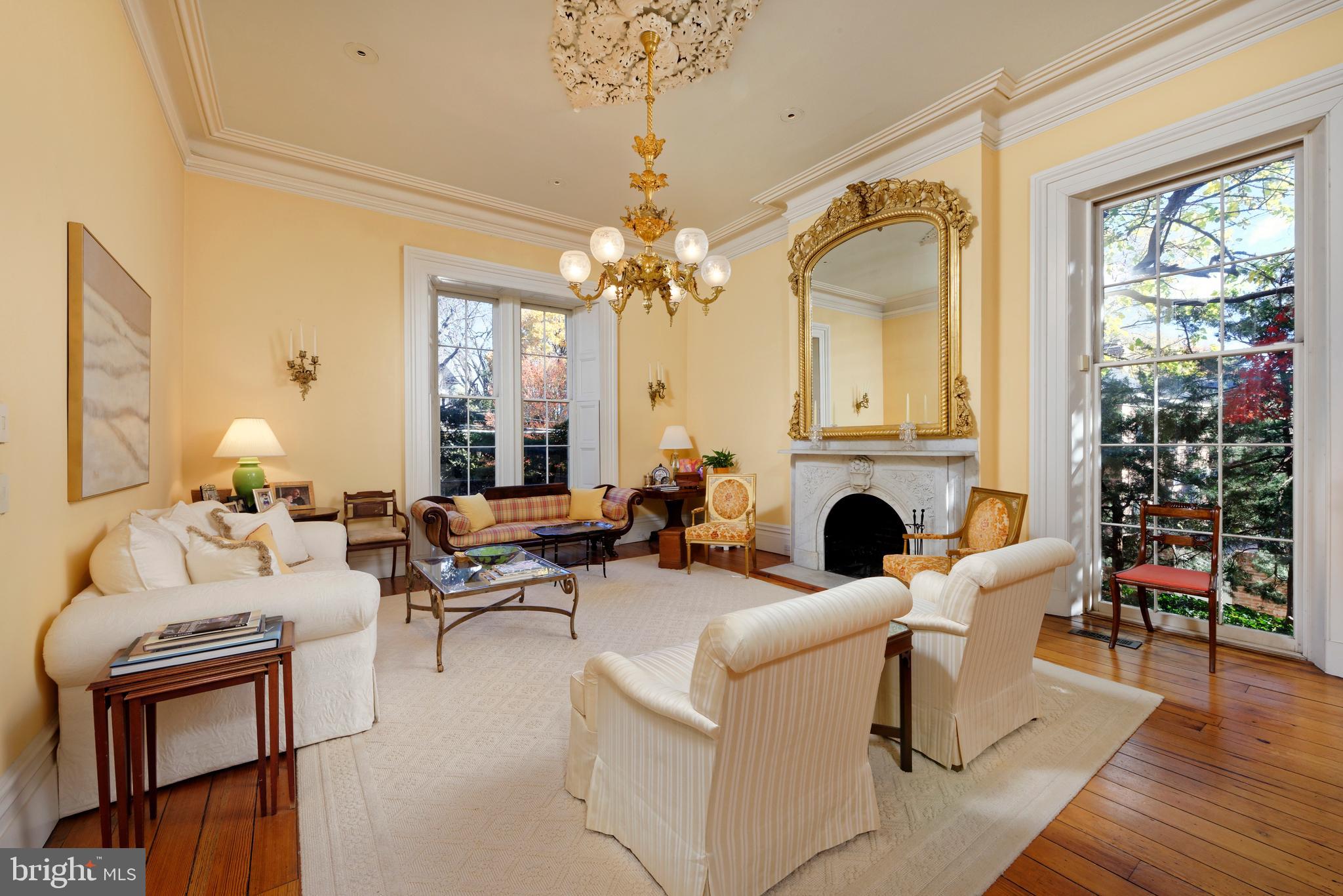 OLD TOWN ALEXANDRIA - Residential