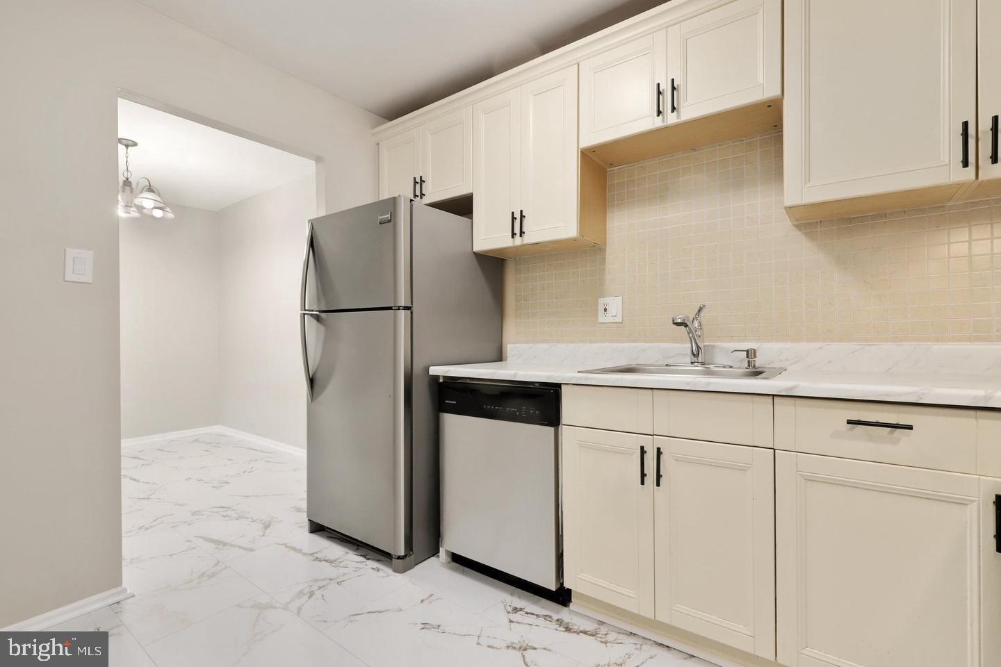 MOSBY WOODS GARDEN - Residential