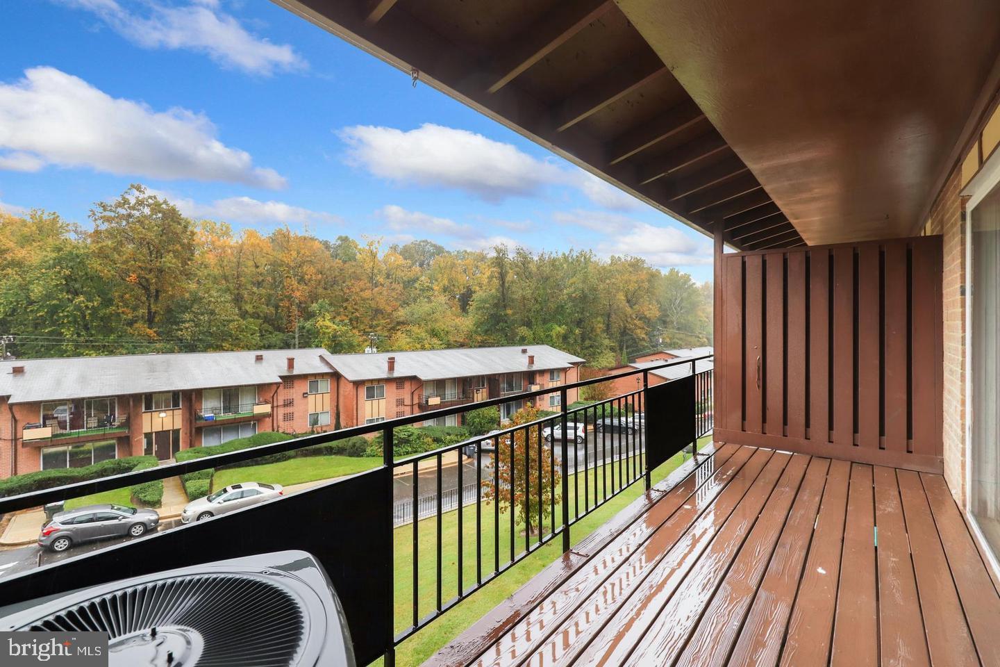 MOSBY WOODS GARDEN - Residential