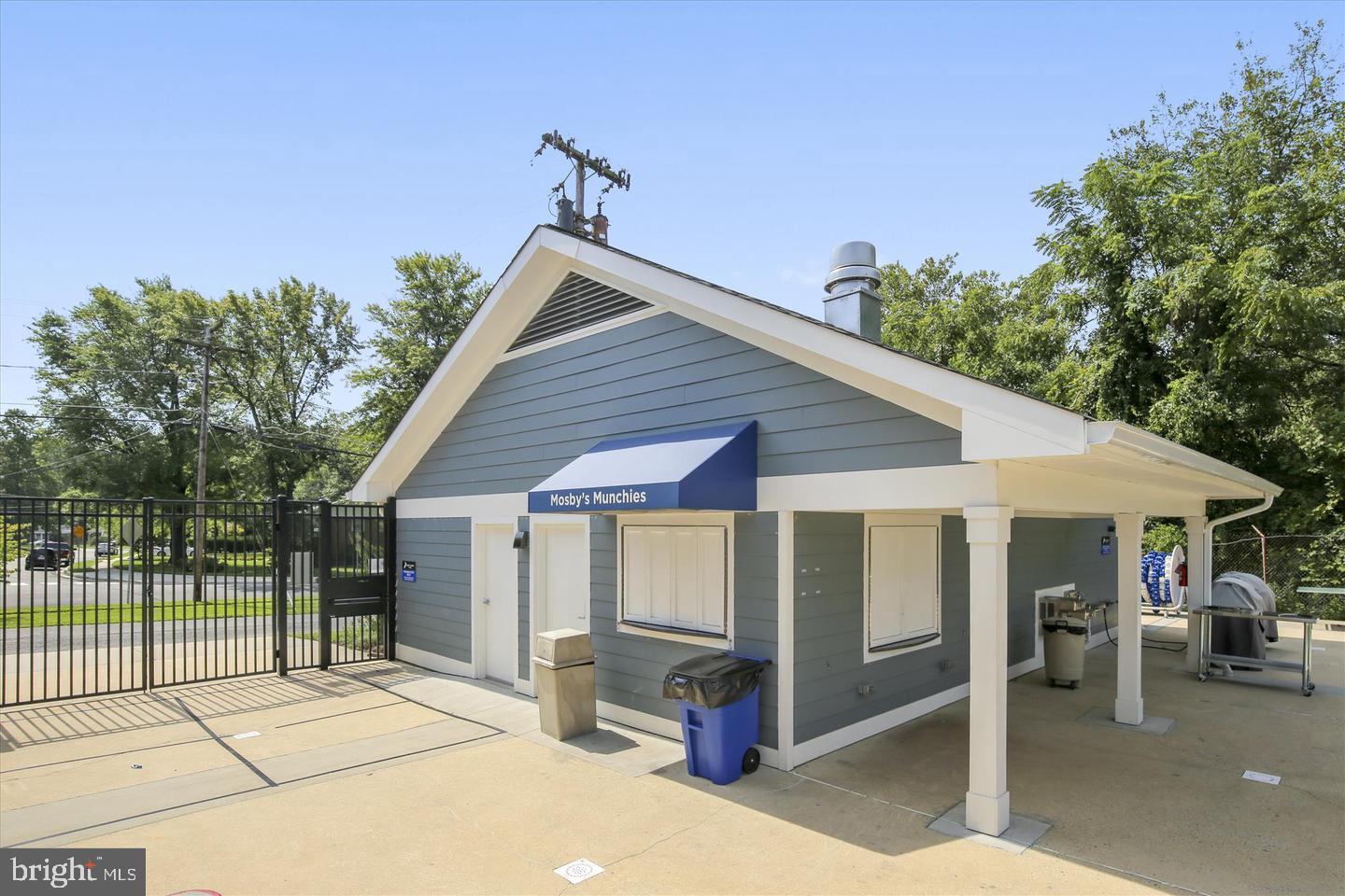 MOSBY WOODS GARDEN - Residential