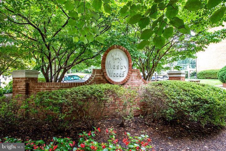 MOSBY WOODS GARDEN - Residential