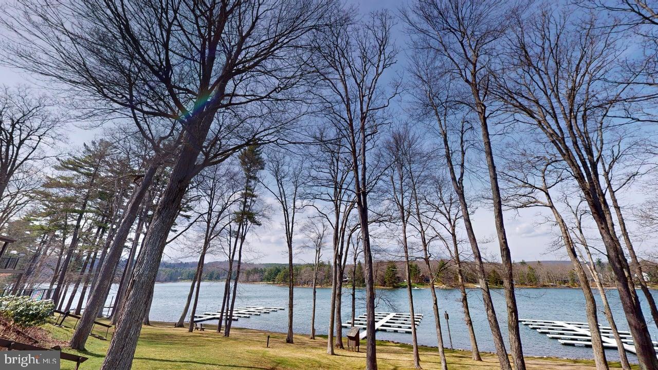 FOUR HOOPPOLE - Residential