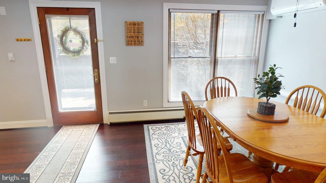 FOUR HOOPPOLE - Residential