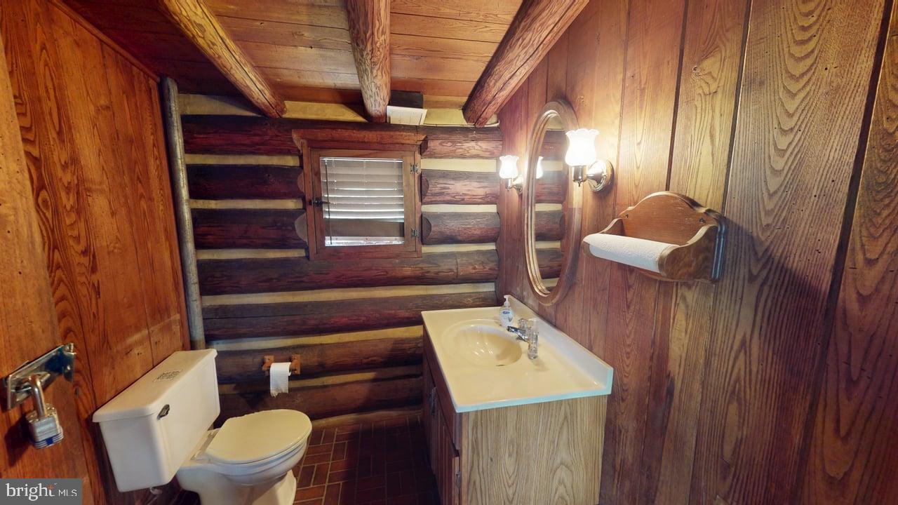 FOUR HOOPPOLE - Residential