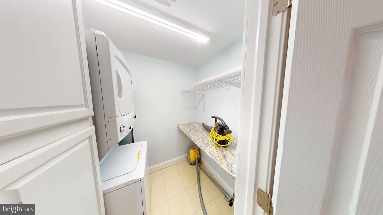 FOUR HOOPPOLE - Residential