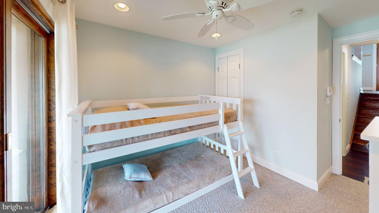 FOUR HOOPPOLE - Residential