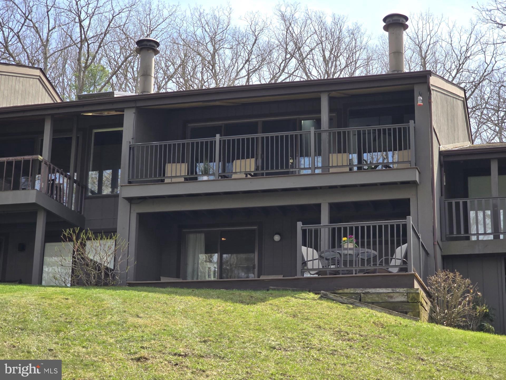 FOUR HOOPPOLE - Residential