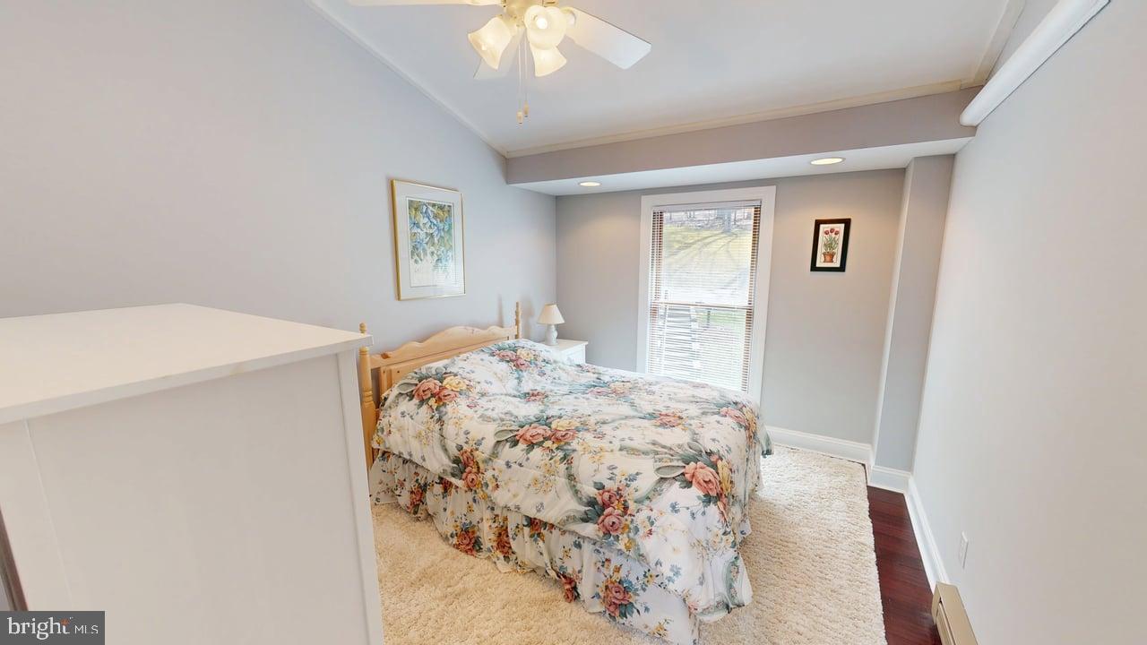 FOUR HOOPPOLE - Residential