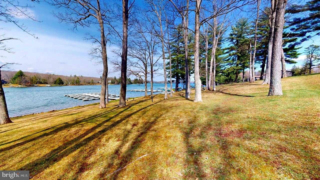 FOUR HOOPPOLE - Residential