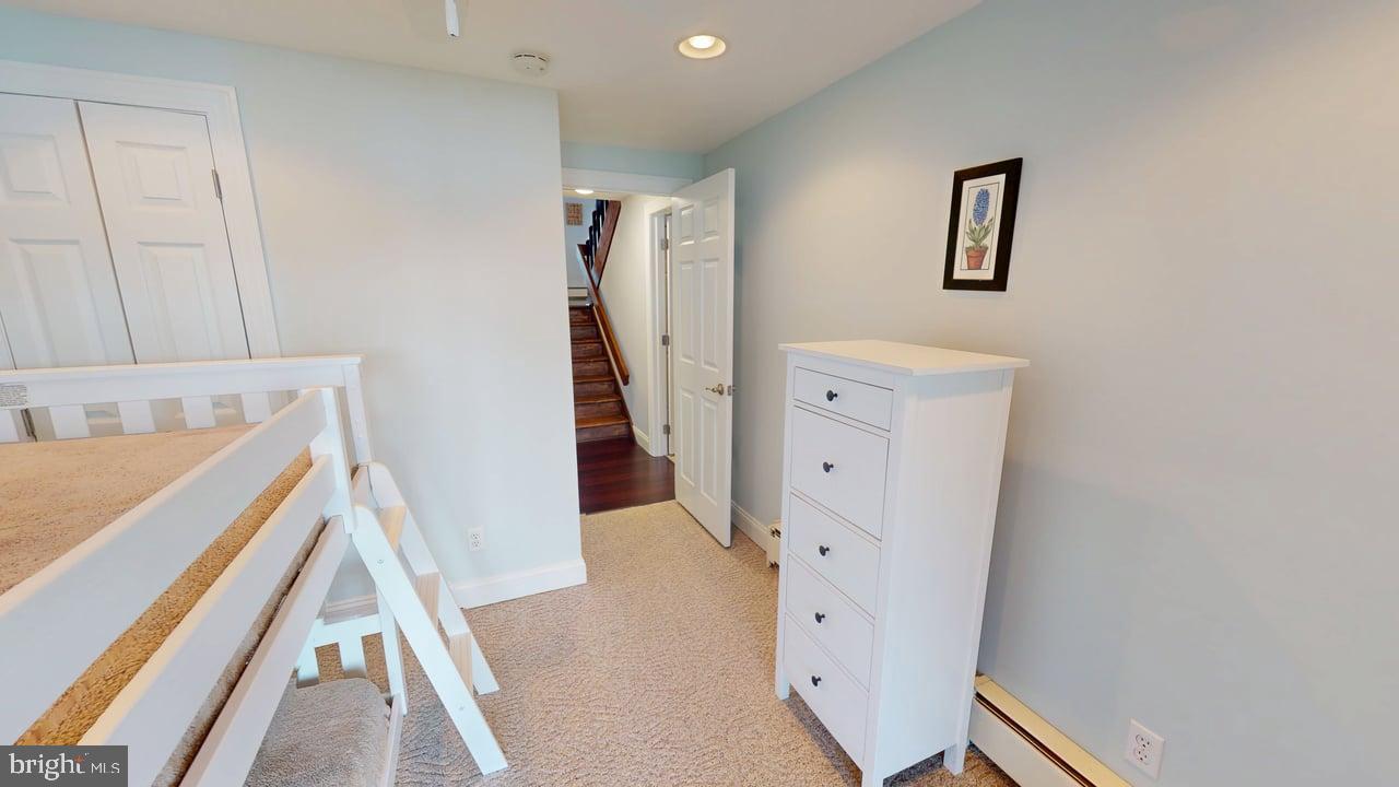 FOUR HOOPPOLE - Residential