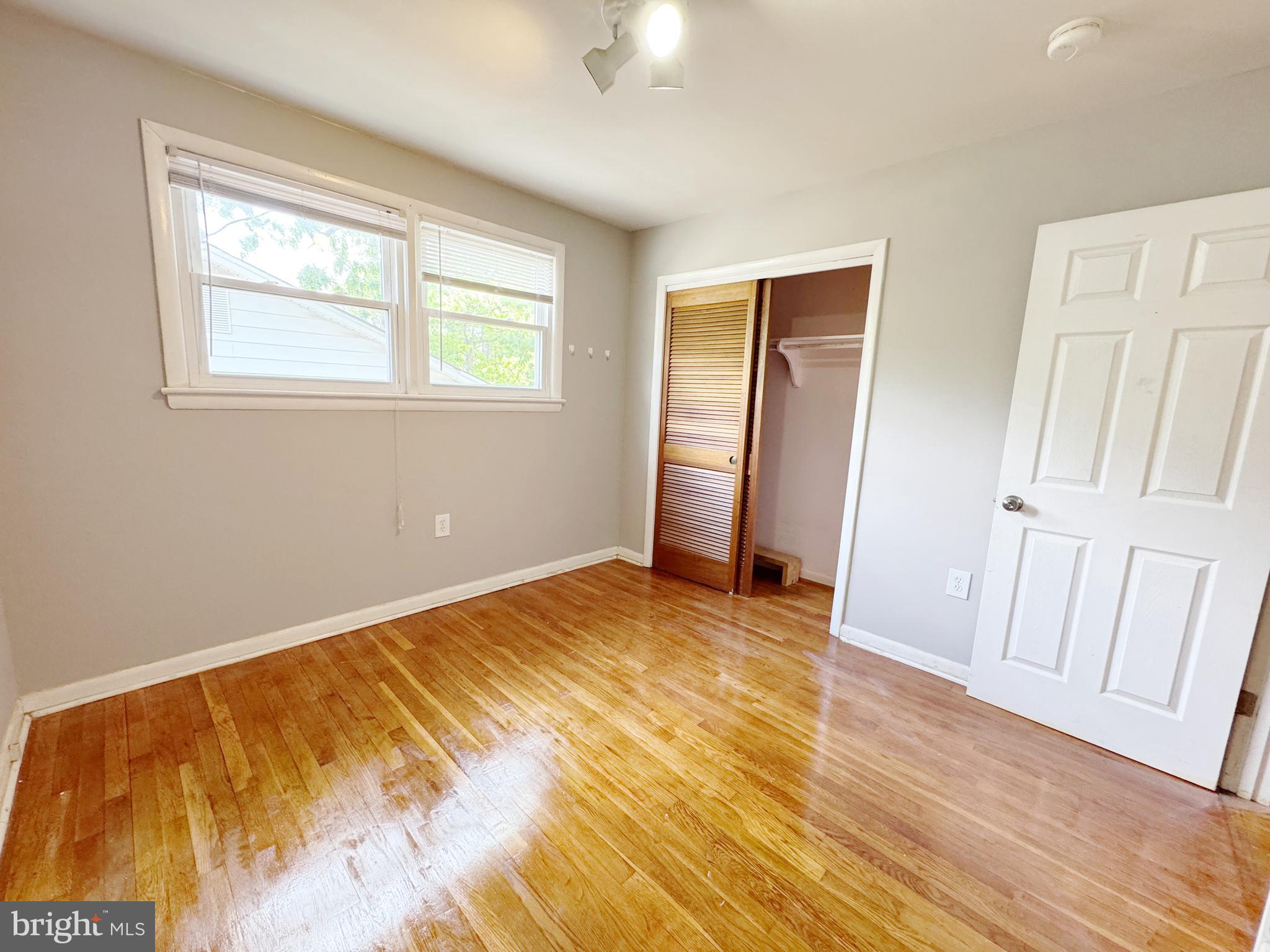 COLLEGE PARK - Residential