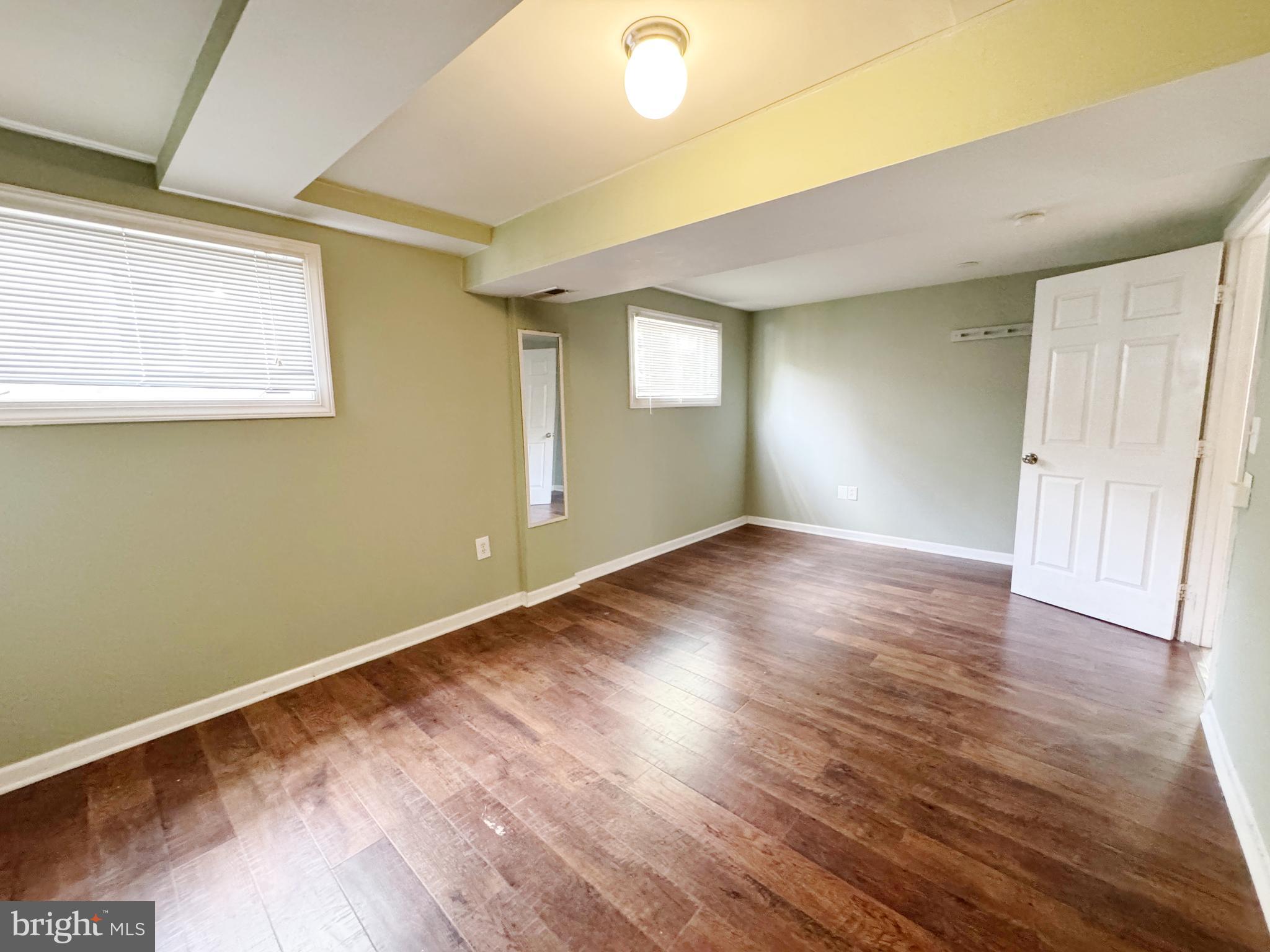 COLLEGE PARK - Residential