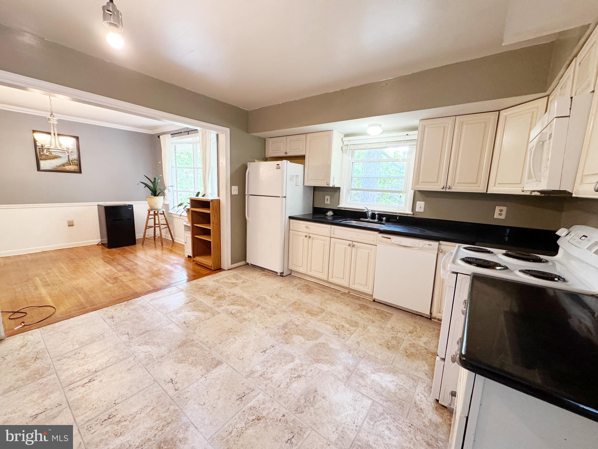 COLLEGE PARK - Residential