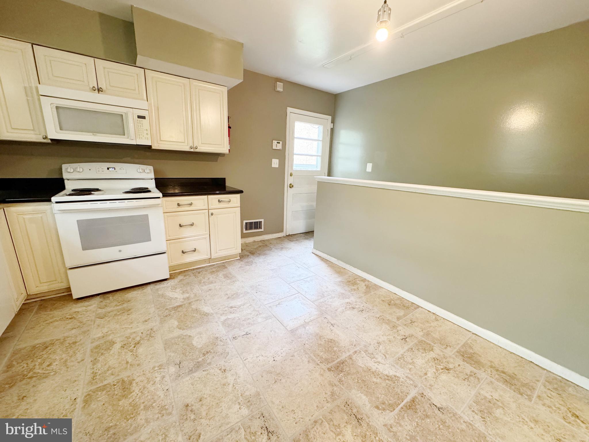 COLLEGE PARK - Residential